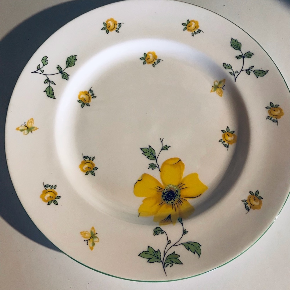 Royal Victoria lunch plates